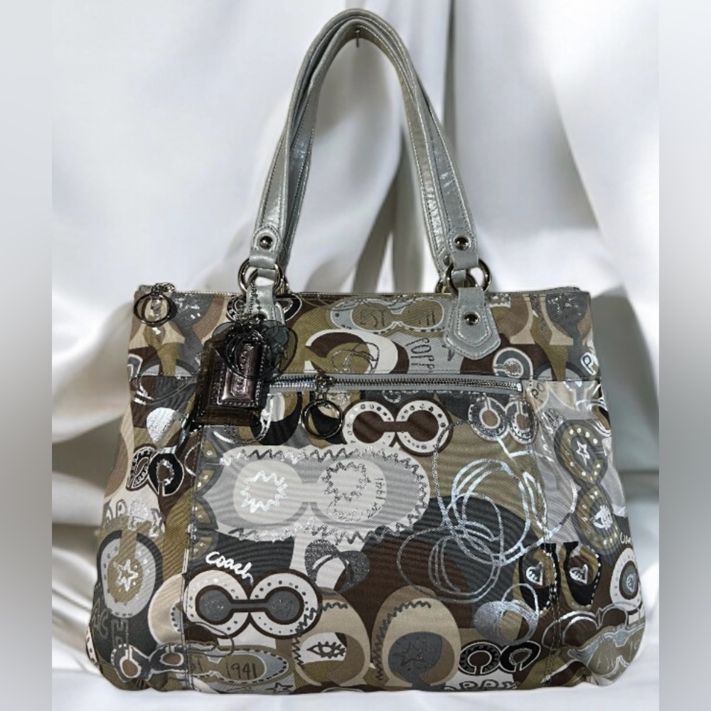 COACH Vintage Poppy 18342 Pop C Metallic Silver Graffiti/Khaki